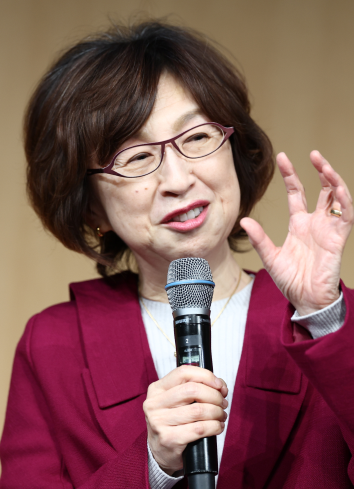 南場 智子 様